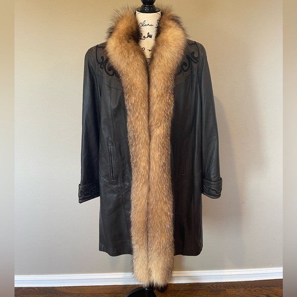 Jackets & Blazers - Leather Trench Coat with Genuine / Real Crystal Fox Fur Tuxedo Trim, Women’s SM